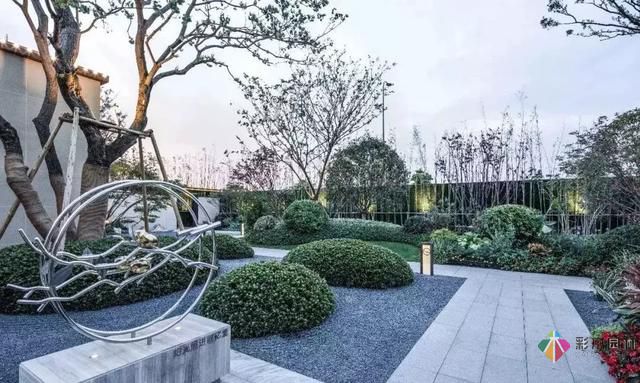 可借鑒的景觀設(shè)計(jì)中的雕塑案例哪里有？
